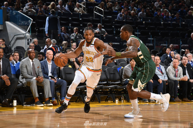 门依然占据 门依然占据