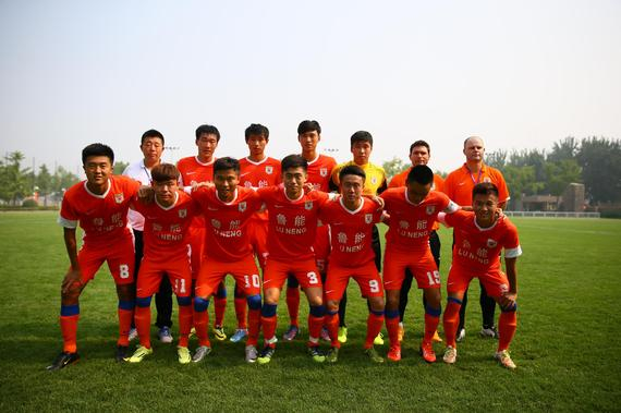 当转会窗刚 当转会窗刚